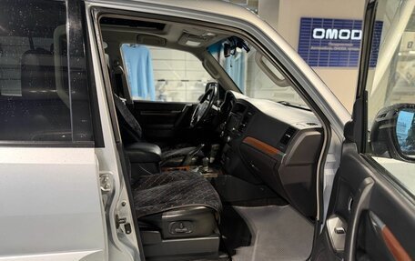 Mitsubishi Pajero IV рестайлинг 2, 2008 год, 1 425 000 рублей, 9 фотография