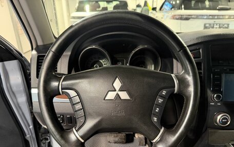 Mitsubishi Pajero IV рестайлинг 2, 2008 год, 1 425 000 рублей, 20 фотография