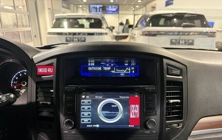 Mitsubishi Pajero IV рестайлинг 2, 2008 год, 1 425 000 рублей, 24 фотография