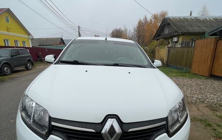 Renault Logan II, 2014 год, 620 000 рублей, 1 фотография