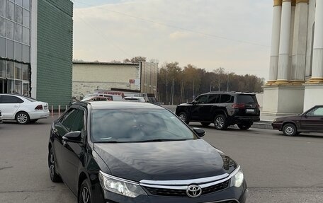 Toyota Camry, 2017 год, 1 740 000 рублей, 1 фотография