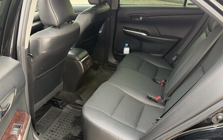 Toyota Camry, 2017 год, 1 740 000 рублей, 6 фотография