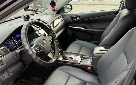Toyota Camry, 2017 год, 1 740 000 рублей, 5 фотография