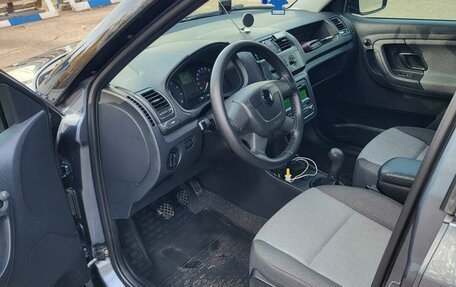Skoda Fabia II, 2013 год, 550 000 рублей, 10 фотография
