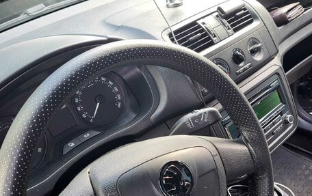 Skoda Fabia II, 2013 год, 550 000 рублей, 8 фотография
