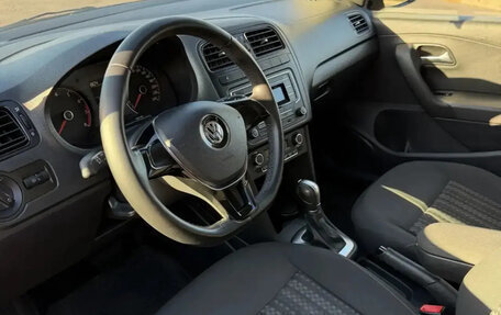 Volkswagen Polo VI (EU Market), 2017 год, 1 200 000 рублей, 6 фотография