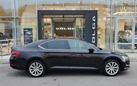Skoda Superb III рестайлинг, 2021 год, 2 650 000 рублей, 4 фотография