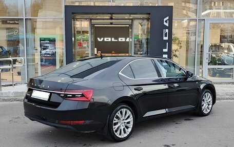 Skoda Superb III рестайлинг, 2021 год, 2 650 000 рублей, 5 фотография