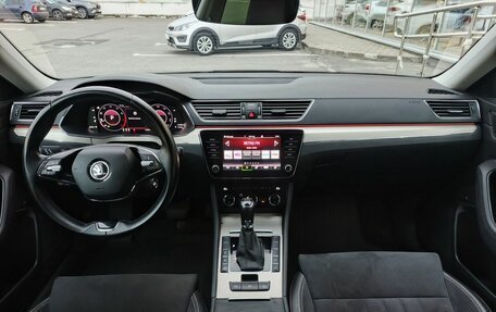 Skoda Superb III рестайлинг, 2021 год, 2 650 000 рублей, 15 фотография