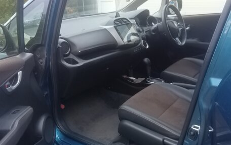 Honda Fit III, 2012 год, 900 000 рублей, 7 фотография