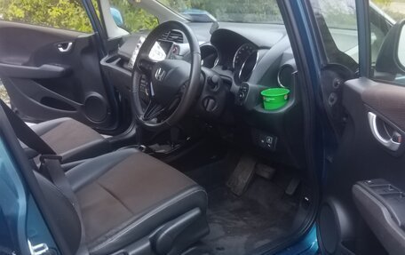 Honda Fit III, 2012 год, 900 000 рублей, 11 фотография