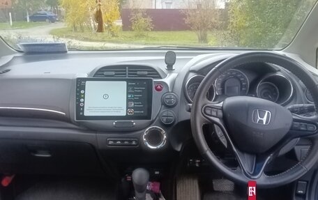 Honda Fit III, 2012 год, 900 000 рублей, 12 фотография