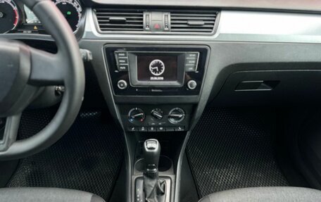 Skoda Rapid I, 2018 год, 890 000 рублей, 10 фотография