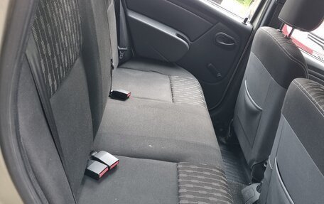 Renault Logan I, 2013 год, 440 000 рублей, 10 фотография