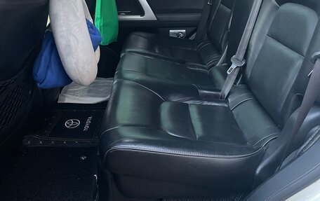 Toyota Land Cruiser 200, 2014 год, 4 750 000 рублей, 13 фотография