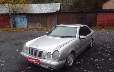 Mercedes-Benz E-Класс, 1997 год, 130 000 рублей, 6 фотография
