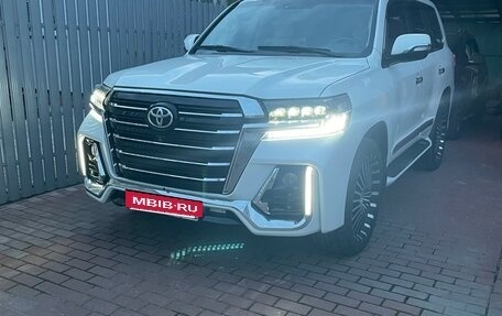 Toyota Land Cruiser 200, 2014 год, 4 750 000 рублей, 19 фотография