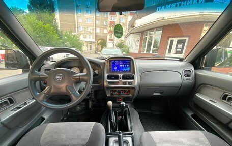 Nissan NP300, 2013 год, 1 550 000 рублей, 11 фотография