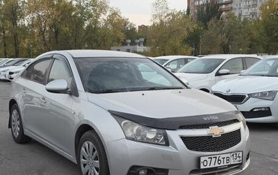 Chevrolet Cruze II, 2010 год, 689 000 рублей, 1 фотография