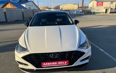 Hyundai Sonata VIII, 2020 год, 2 400 000 рублей, 1 фотография