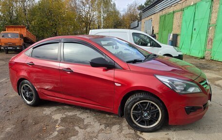 Hyundai Solaris II рестайлинг, 2014 год, 770 000 рублей, 3 фотография