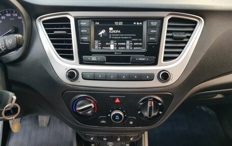 Hyundai Solaris II рестайлинг, 2019 год, 1 299 000 рублей, 8 фотография