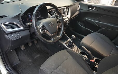 Hyundai Solaris II рестайлинг, 2019 год, 1 299 000 рублей, 9 фотография