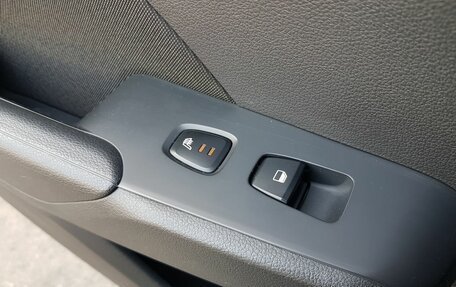 Hyundai Solaris II рестайлинг, 2019 год, 1 299 000 рублей, 12 фотография