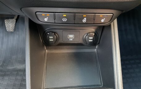Hyundai Solaris II рестайлинг, 2019 год, 1 299 000 рублей, 17 фотография
