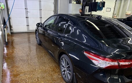Toyota Camry, 2023 год, 3 800 000 рублей, 5 фотография