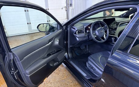 Toyota Camry, 2023 год, 3 800 000 рублей, 8 фотография