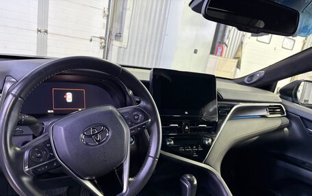 Toyota Camry, 2023 год, 3 800 000 рублей, 3 фотография