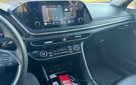 Hyundai Sonata VIII, 2020 год, 2 400 000 рублей, 13 фотография