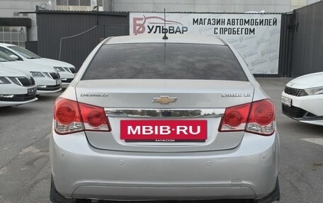 Chevrolet Cruze II, 2010 год, 689 000 рублей, 5 фотография
