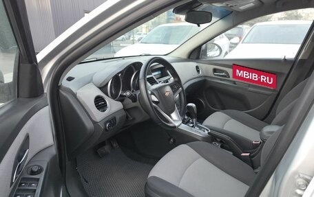 Chevrolet Cruze II, 2010 год, 689 000 рублей, 7 фотография