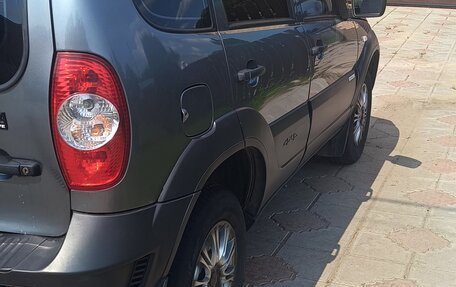 Chevrolet Niva I рестайлинг, 2012 год, 510 000 рублей, 8 фотография