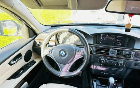 BMW 3 серия, 2011 год, 1 350 000 рублей, 15 фотография