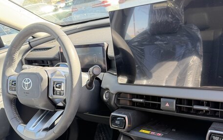 Toyota RAV4, 2026 год, 3 900 000 рублей, 6 фотография