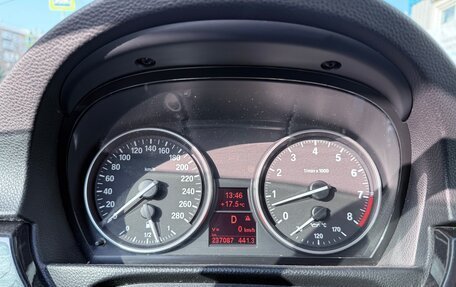 BMW 3 серия, 2011 год, 1 900 000 рублей, 14 фотография