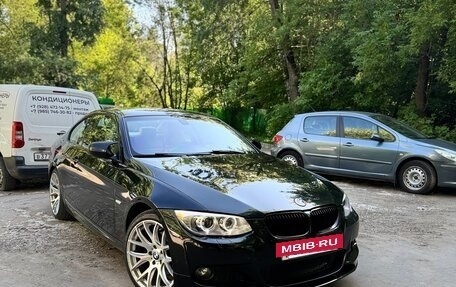BMW 3 серия, 2011 год, 1 900 000 рублей, 18 фотография