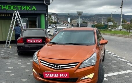 Hyundai Solaris II рестайлинг, 2015 год, 670 000 рублей, 3 фотография