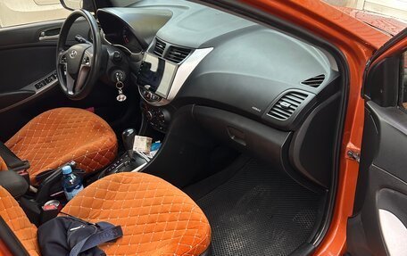 Hyundai Solaris II рестайлинг, 2015 год, 670 000 рублей, 11 фотография