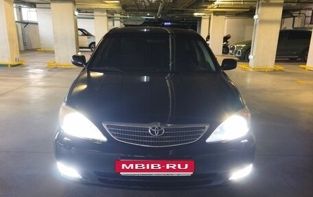 Toyota Camry V40, 2004 год, 635 000 рублей, 2 фотография