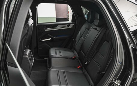 Porsche Cayenne III, 2024 год, 16 350 000 рублей, 11 фотография