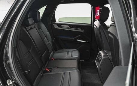 Porsche Cayenne III, 2024 год, 16 350 000 рублей, 9 фотография