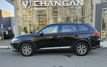 Mitsubishi Outlander III рестайлинг 3, 2017 год, 1 689 000 рублей, 3 фотография
