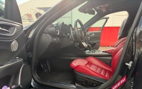 Alfa Romeo Giulia II, 2022 год, 5 000 000 рублей, 14 фотография