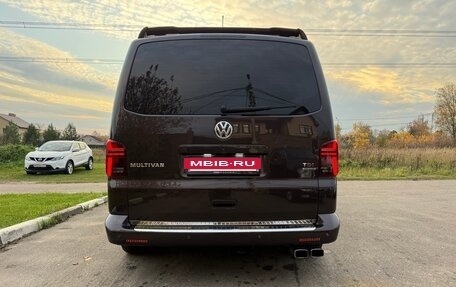 Volkswagen Multivan T5, 2011 год, 2 600 000 рублей, 4 фотография