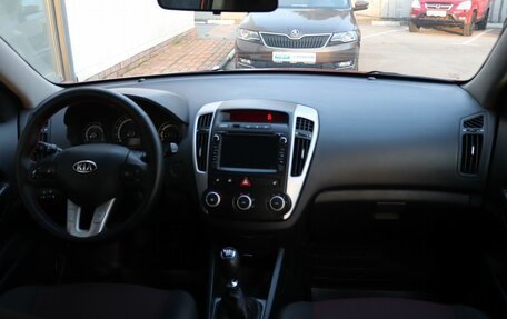 KIA cee'd I рестайлинг, 2010 год, 640 000 рублей, 11 фотография