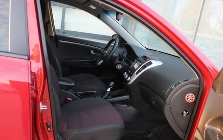 KIA cee'd I рестайлинг, 2010 год, 640 000 рублей, 15 фотография
